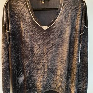 Line. V neck top from luxury maker.